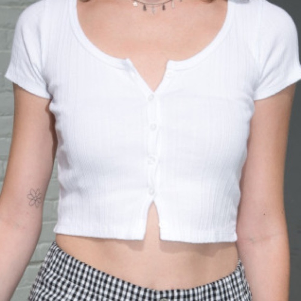 brandy melville white zelly button up short sleeve